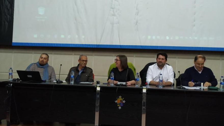 Toni Marzo, la alcaldesa de Bétera, Cristina Alemany, y Natxo Costa