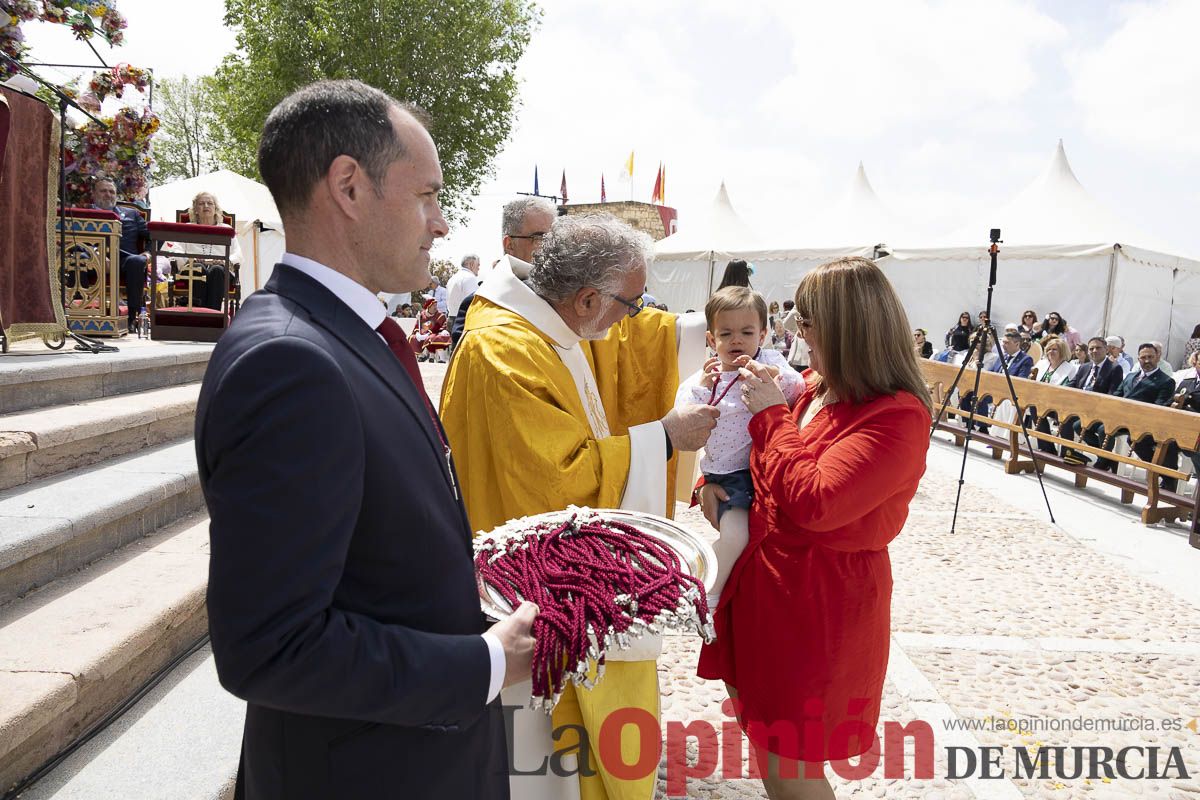 Fiestas de Caravaca | Imposición de cruces a los nuevos hermanos cofrades de la Vera Cruz