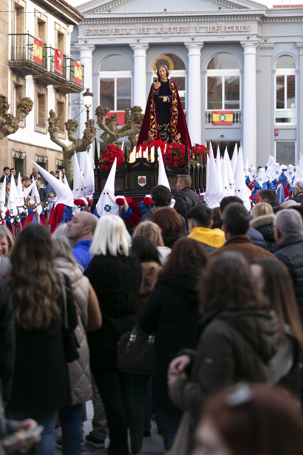 EN IMÁGENES: Así fue la procesión del Encuentro en Avilés