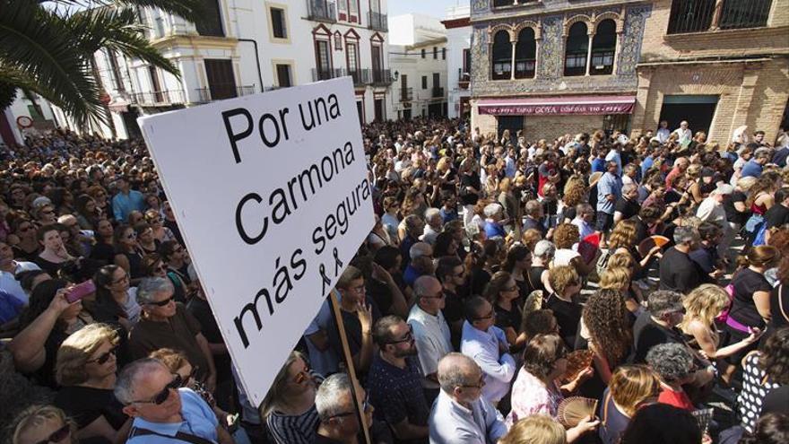 Miles de personas reclaman mayor seguridad en las calles de Carmona