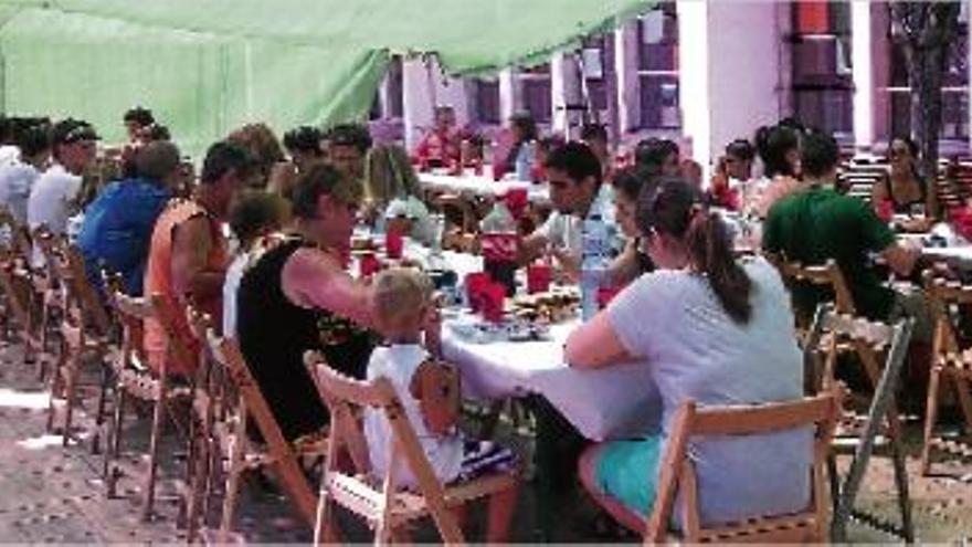 El casal de joves d&#039;Artés, El Kanal, reobre portes amb una gran festa