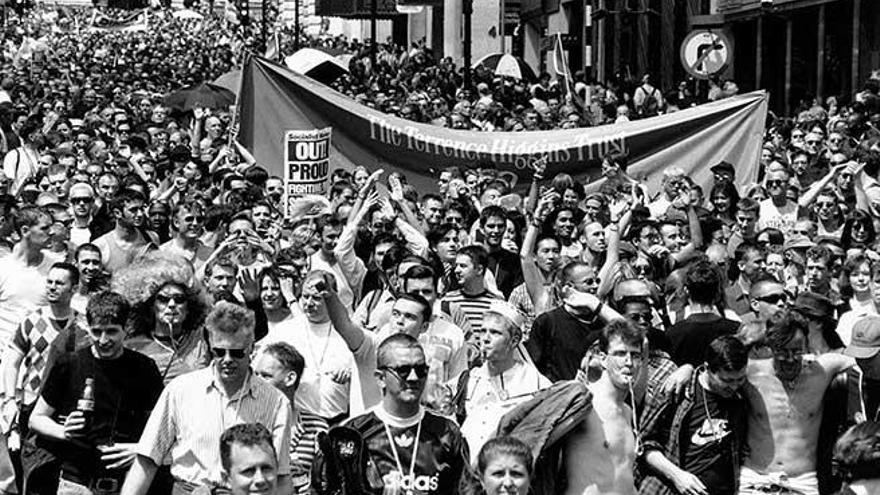 ManifestaciÃ³n del colectivo LGTBI en la londinense Piccadilly Circus, en 1996.