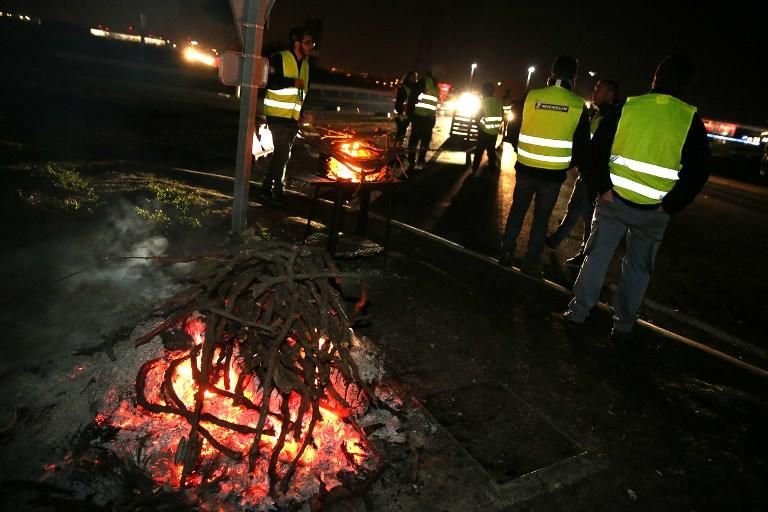 Los ''chalecos amarillos'' protestan en Francia