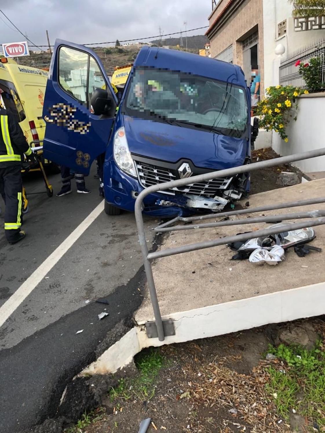 Accidente de un microbus en Las Palmas de GC