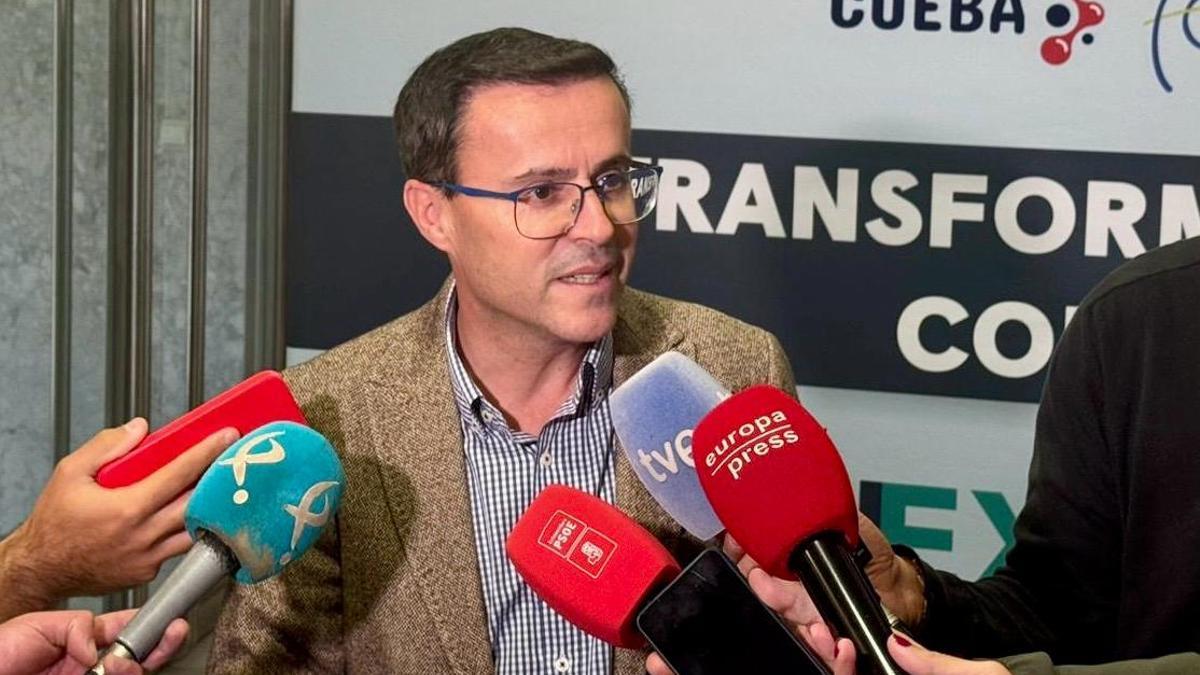 El candidato del PSOE a la presidencia de la Junta de Extremadura, Miguel Ángel Gallardo.