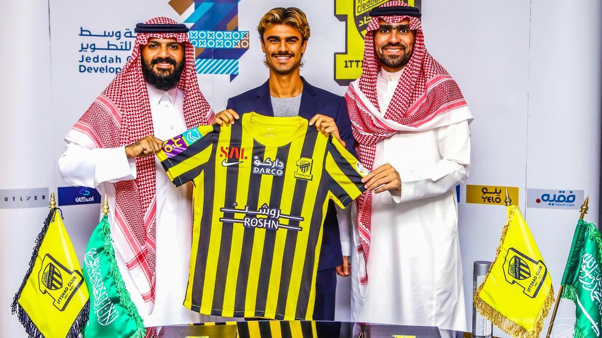 Jota firma por el Al Ittihad hasta 2026