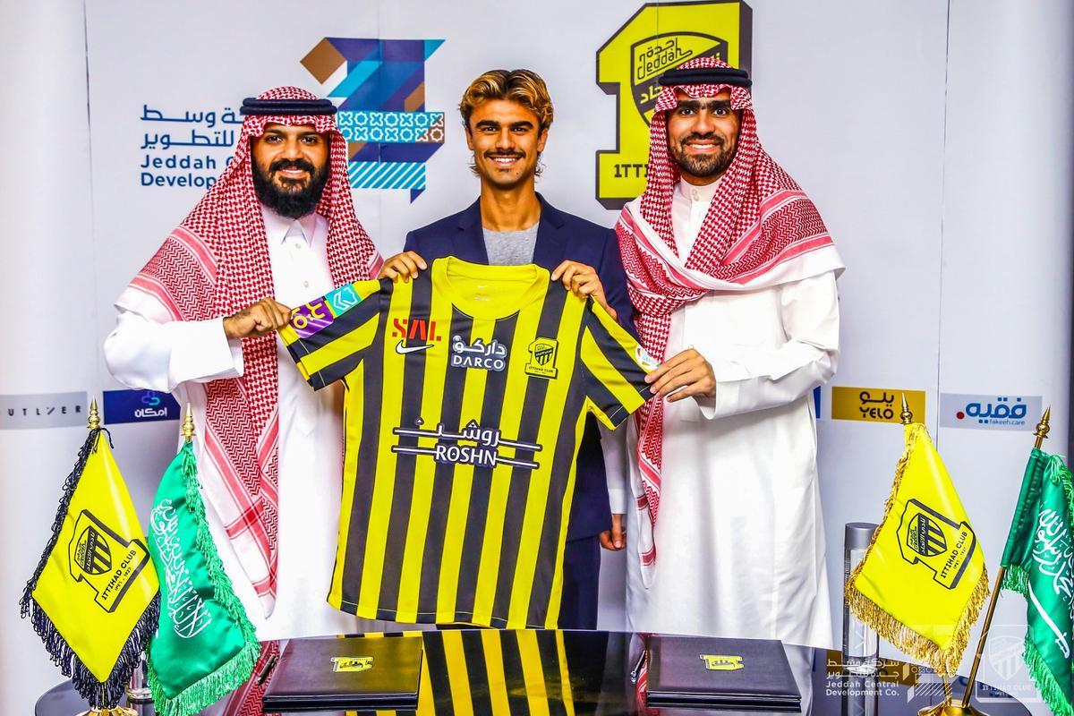 Jota firma por el Al Ittihad hasta 2026 Jota firma por el Al Ittihad hasta 2026