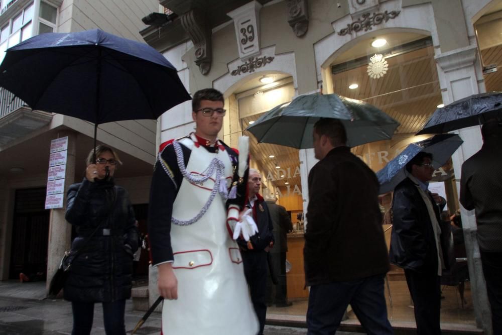 La lluvia obliga a suspender la procesión de la Piedad