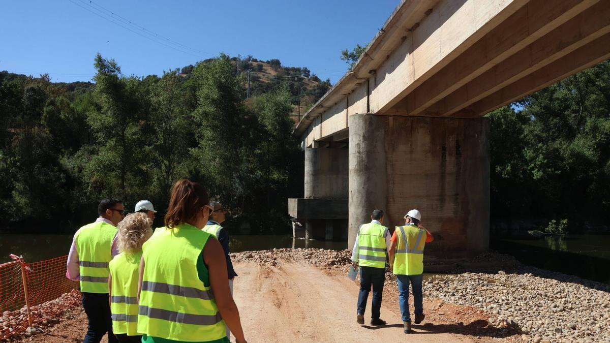 El adiós de un puente con 75 años de historia: las obras de derribo del viaducto en Granja Florencia concluirán a inicios de octubre