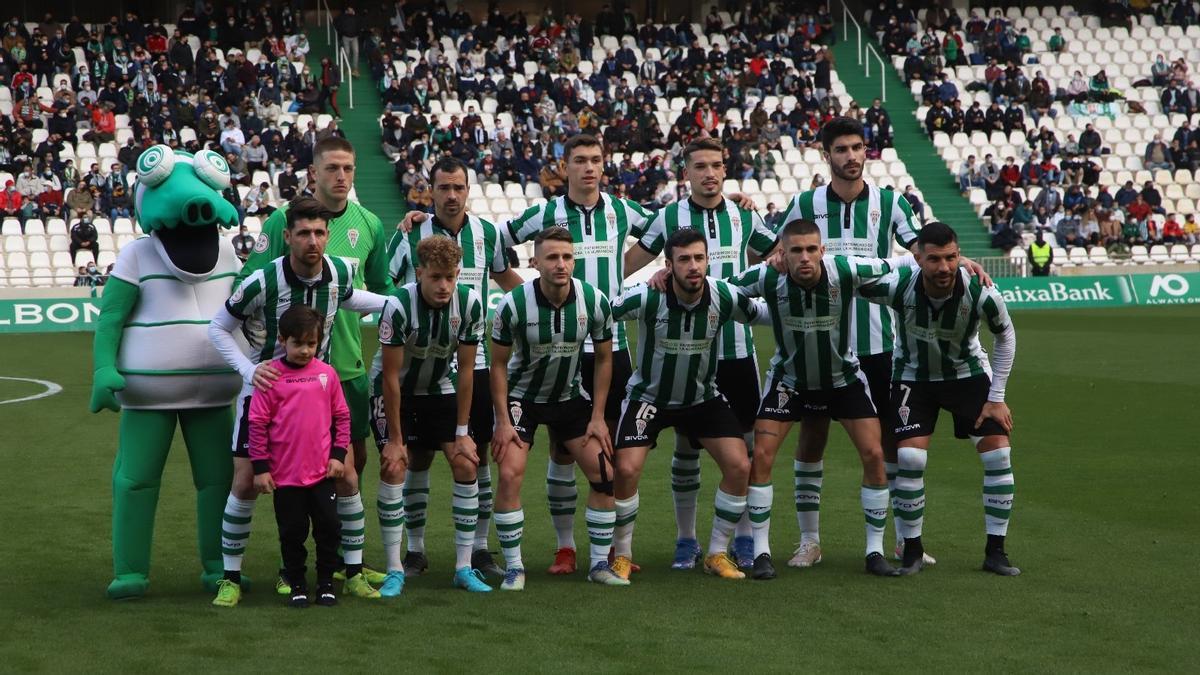 Alineación del Córdoba CF ante el Xerez DFC en El Arcángel.
