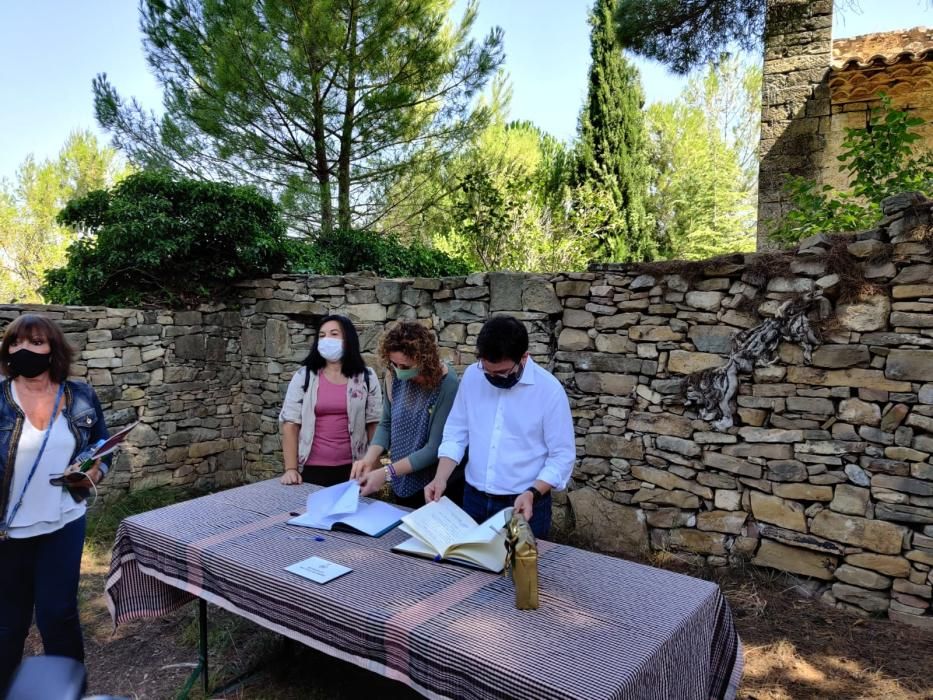 Pere Aragonès visita Sant Pere de Vallhonesta