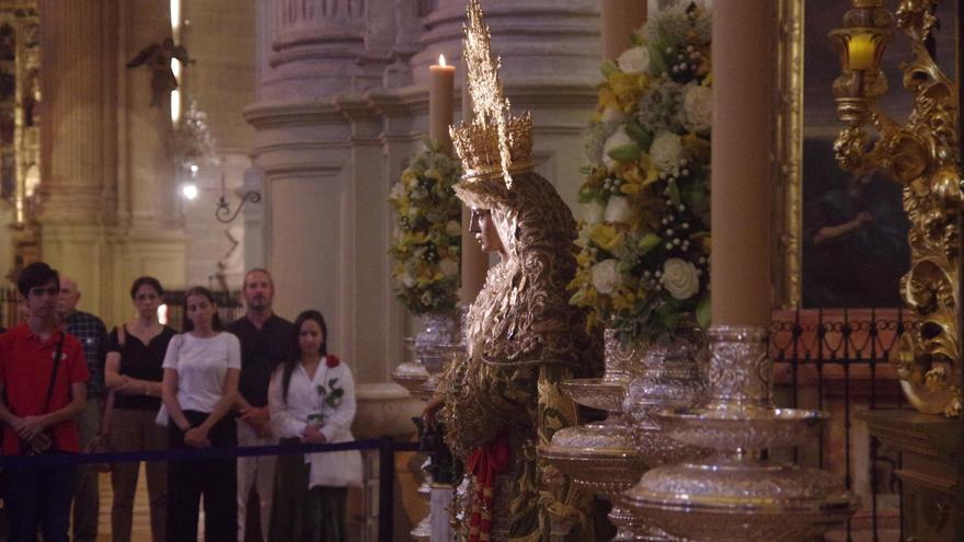 La Esperanza, en la Catedral | Celebración de la Santa Misa