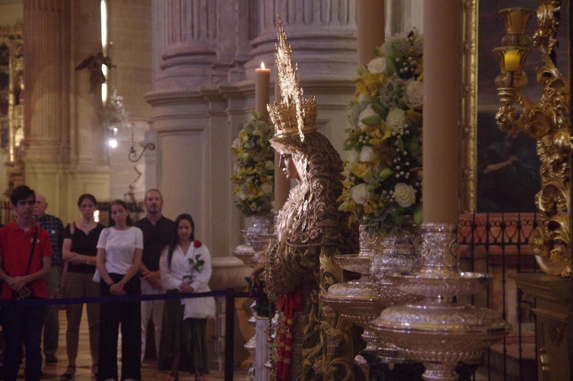 Celebración de la Santa Misa con la Virgen de la Esperanza