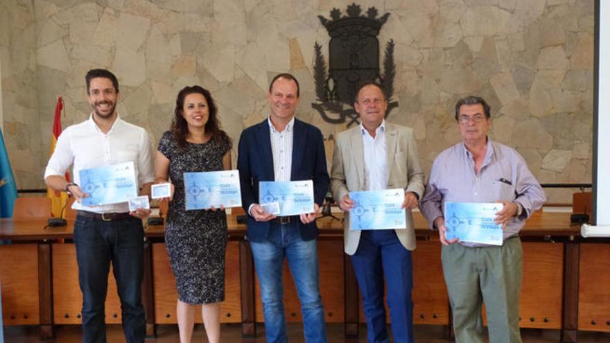 Arinaga cuenta con una guía de más de 500 empresas que será distribuida en los consulados