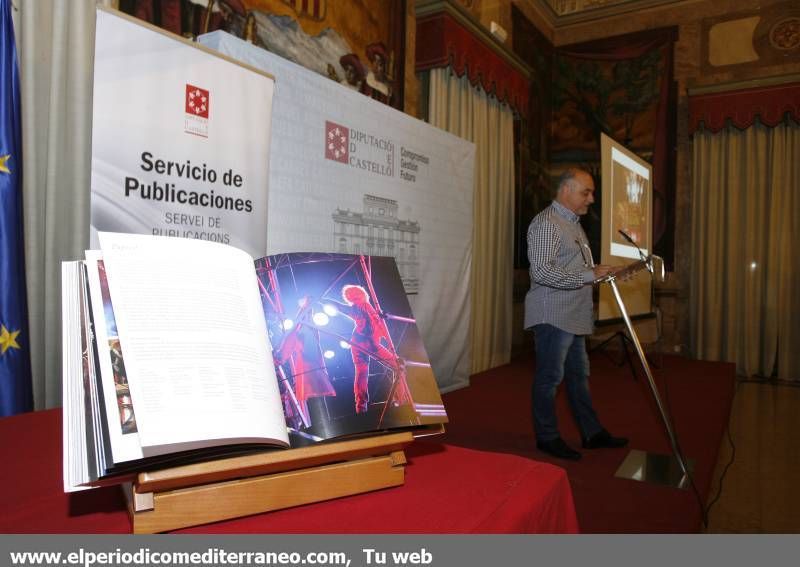 GALERÍA DE FOTOS -- Presentación del libro de Xarxa Teatre