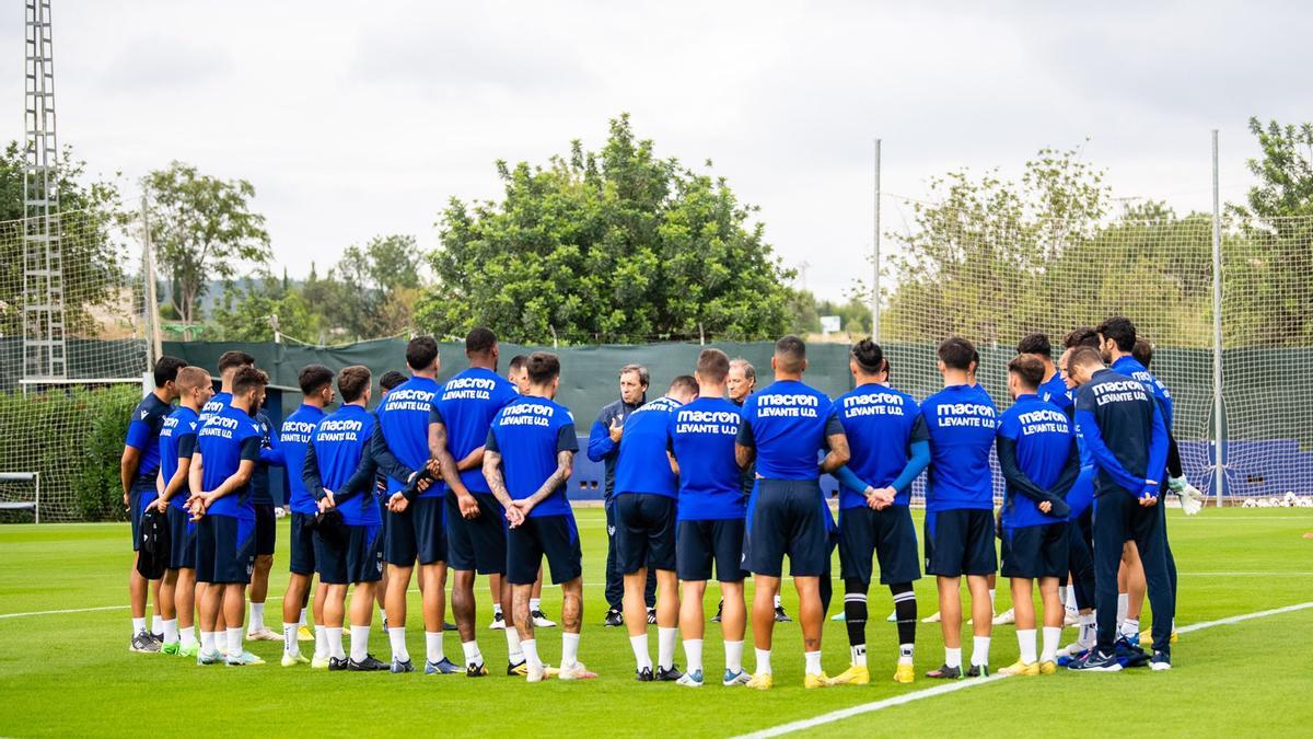 Entrenamiento del Levante UD