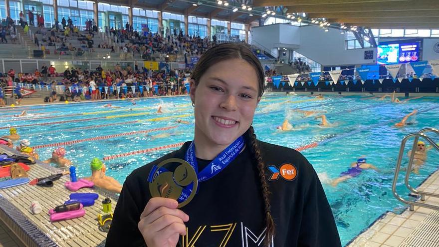 Un oro, tres platas y dos bronces para los nadadores alicantinos en el Nacional de Sabadell