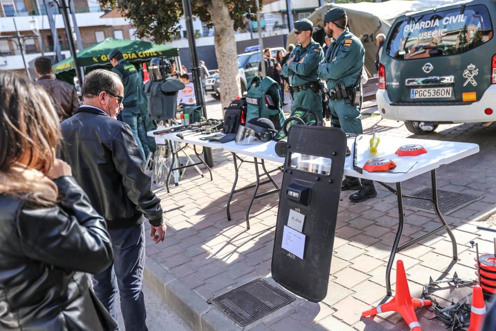 Exposición militar en Bigastro