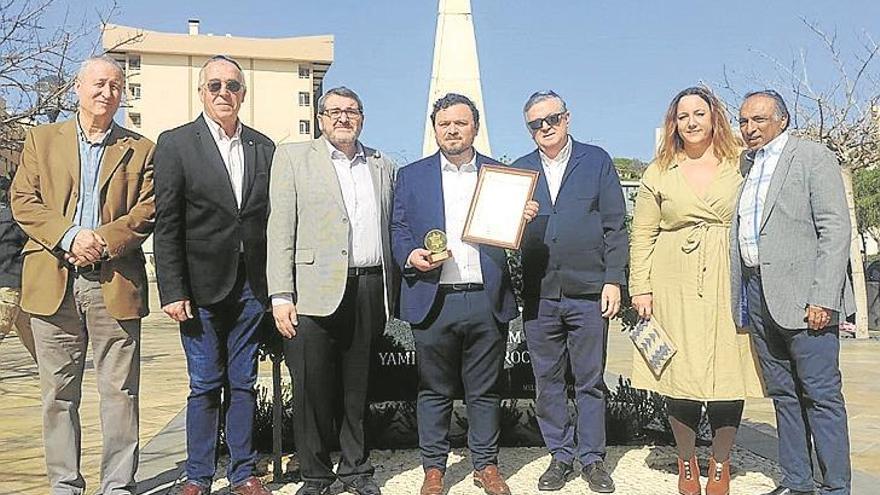 Una asociación de Melilla premia la trayectoria de Manuel Lara Cantizani