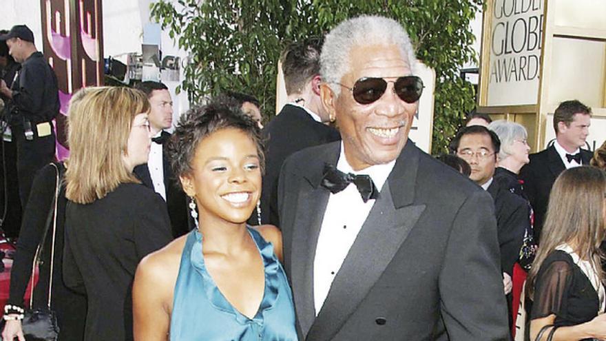 La fallecida y Morgan Freeman.