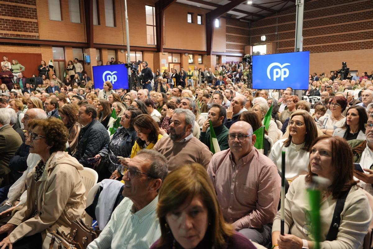 FOTOGALERÍA | El acto de Feijóo y Guardiola en Lobón, en imágenes