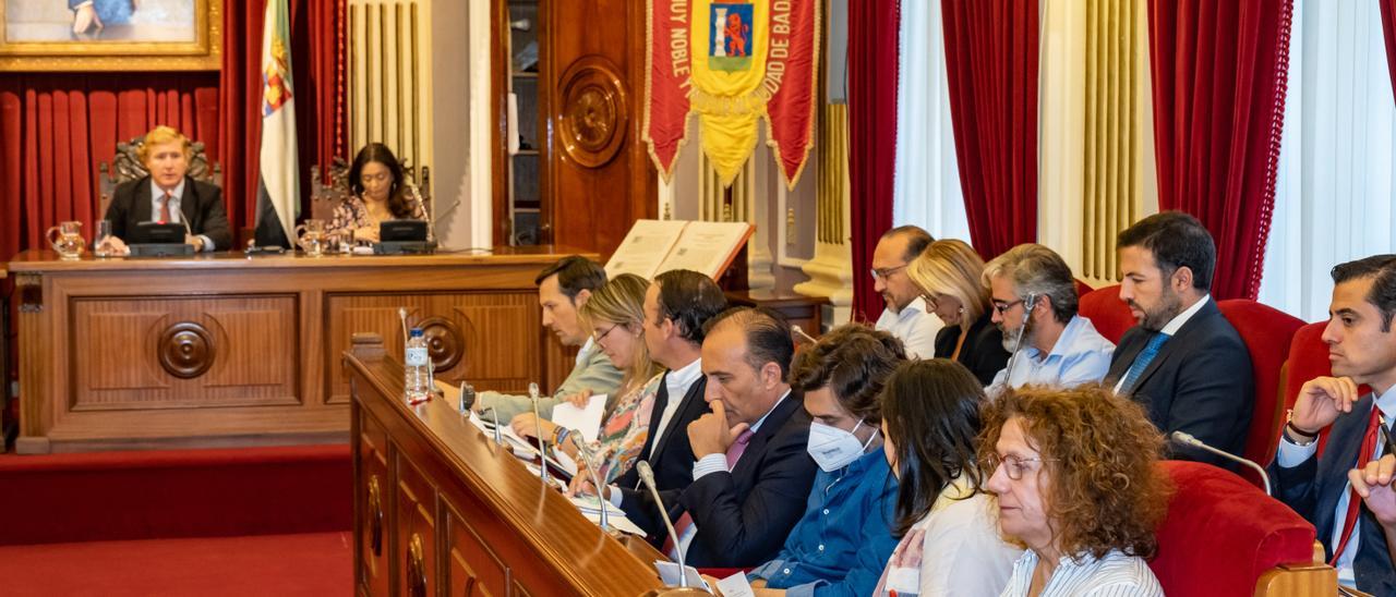 Imagen del pleno celebrado ayer en el ayuntamiento.