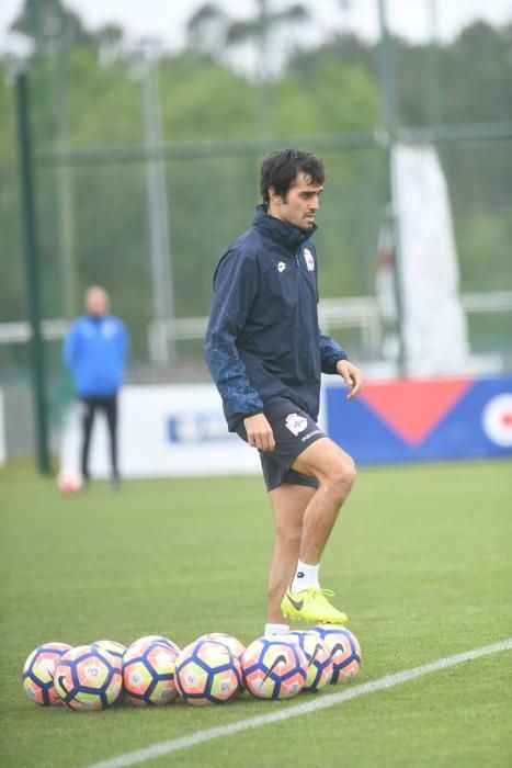 Los jugadores vuelven a los entrenamientos tras el empate en Pamplona ante el Osasuna.