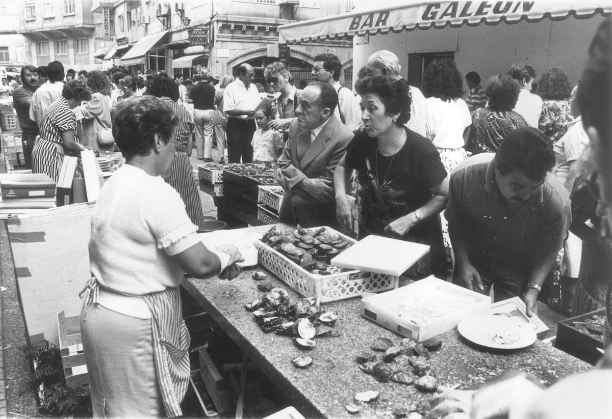 La «calle de las ostras» de Vigo: un mercado centenario y todo un símbolo de la ciudad