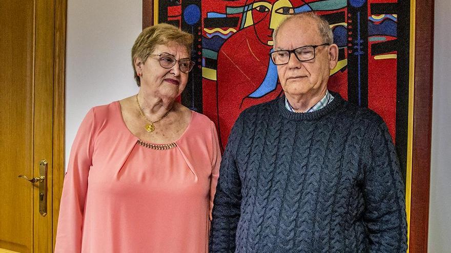 Bernardina de 78 años y Juan de 72 que encontraron el amor hace un año en un programa social de la Xunta 