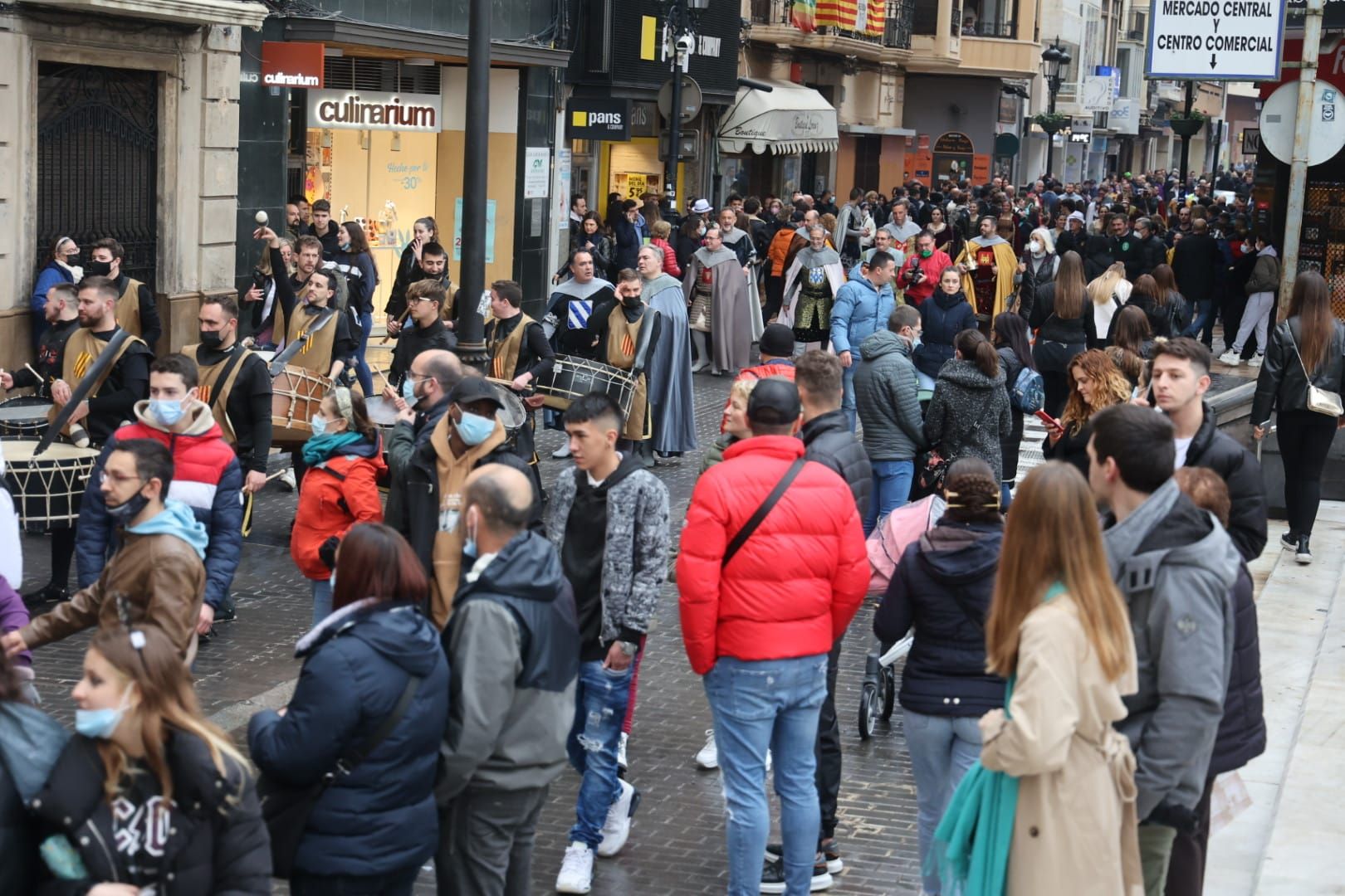 IMÁGENES | Así ha sido el desfile alternativo al Pregó de los entes vinculados