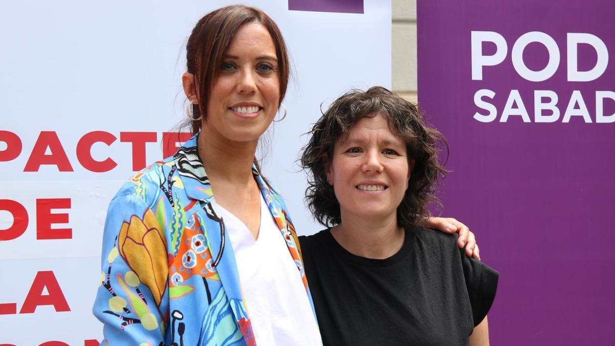 La alcaldesa de Sabadell, Marta Farrés, junto a la concejala de Podem Sabadell Marta Morell.
