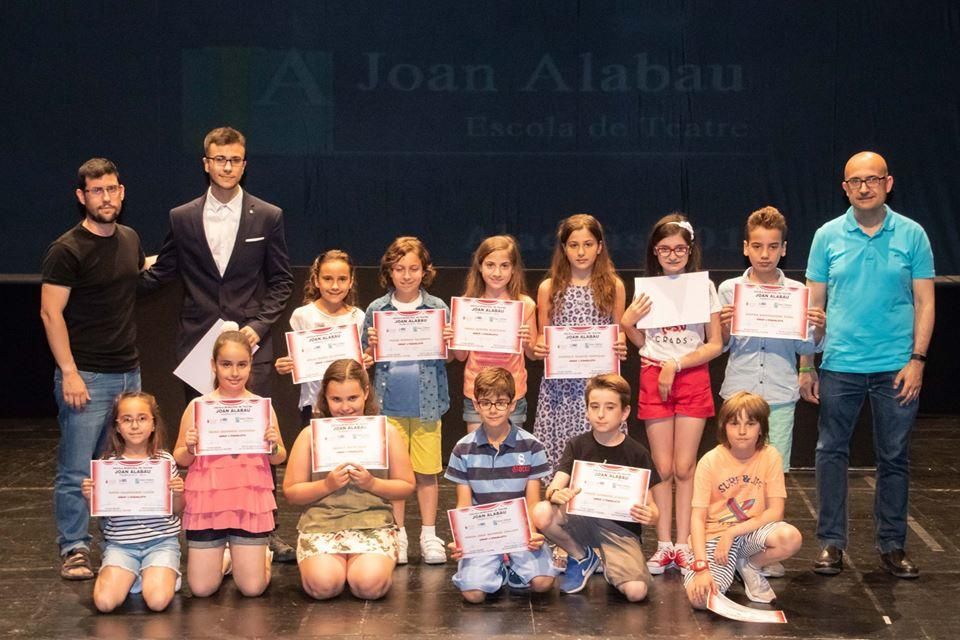 Fin de curso de l'Escola de Teatre Joan Alabau.