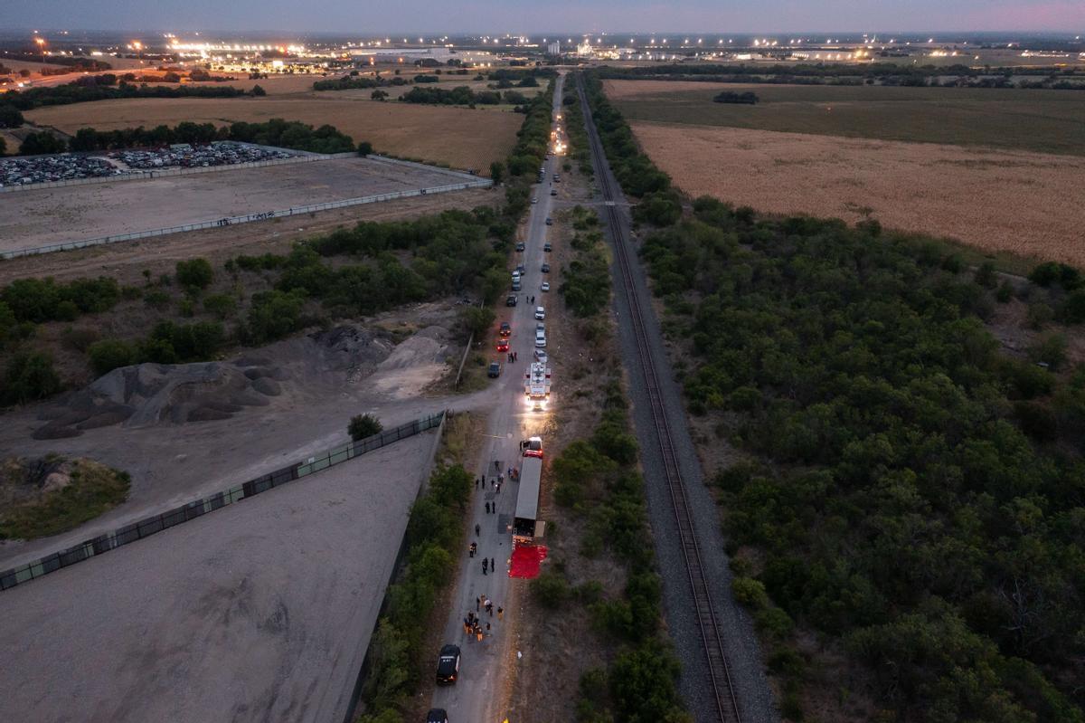 46 inmigrantes mueren en un camión que los transportaba en Texas