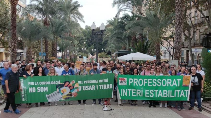 Concentración de interinos en Alicante por su estabilidad