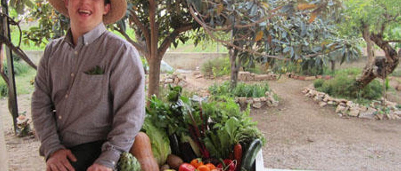 Los agricultores de Bona Gent obtienen una inyección de autoestima y una mejora de sus capacidades ofertando sus productos.