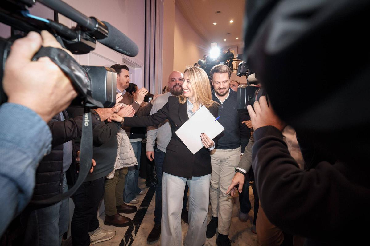FOTOGALERÍA | María Guardiola gana las elecciones