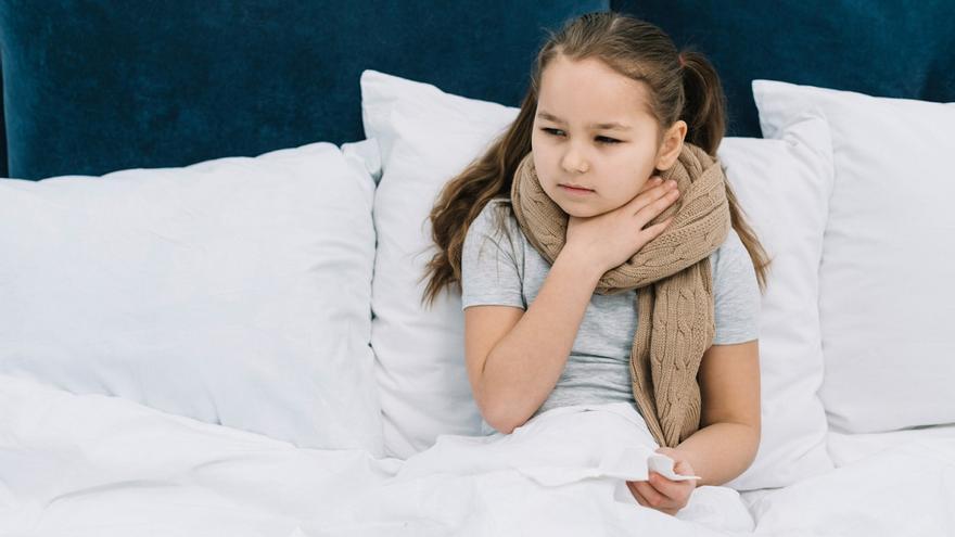 ¿Le duele la garganta al niño y le cuesta tragar? así es la faringitis, sus síntomas y tratamiento