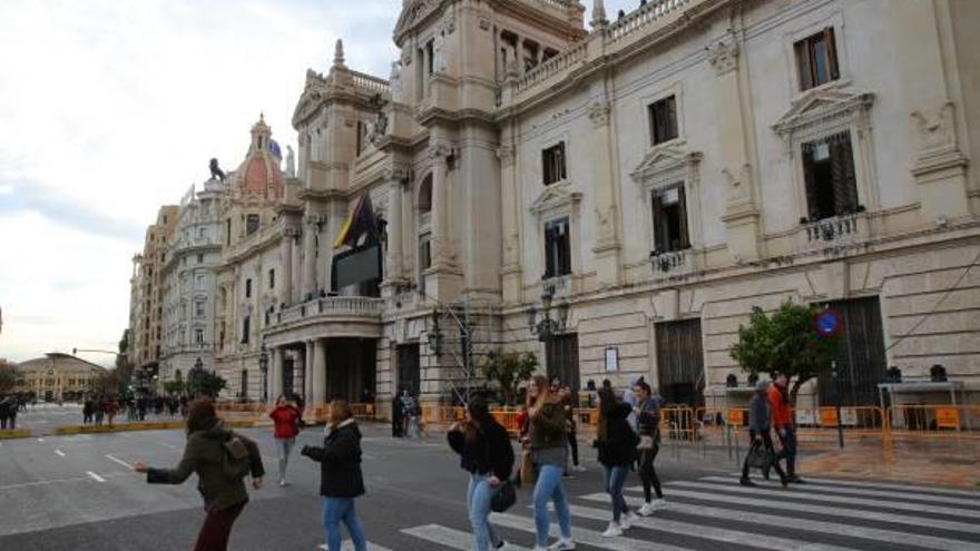 Ribó adelanta la peatonalización de la plaza del Ayuntamiento a este mandato