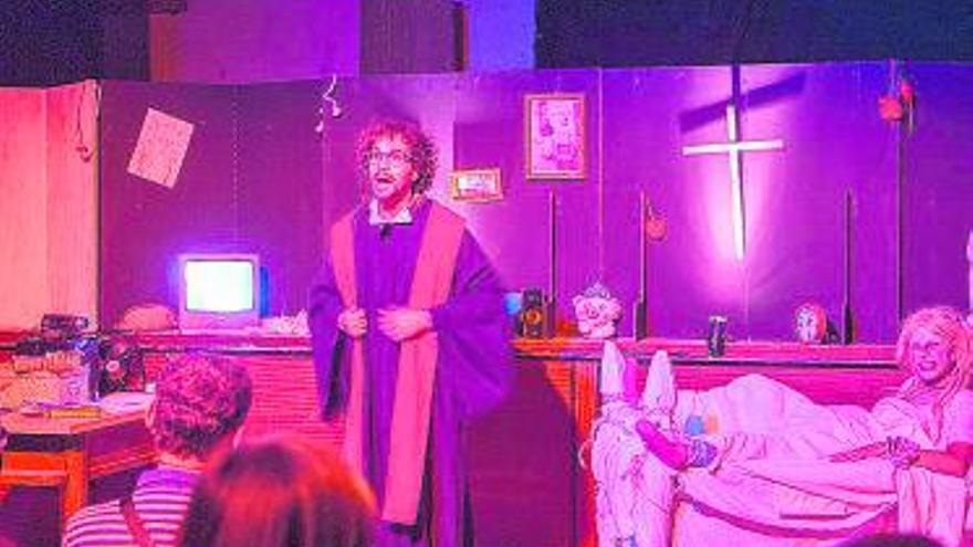 Vint-i-quatre espectacles de microteatre donen vida a  Les Passejades de Sant Pere Pescador