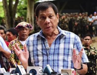 Duterte se compara con Hitler y afirma que quiere matar a tres millones de drogadictos