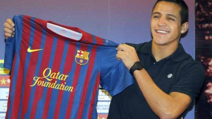 Alexis Sánchez, presentado en Barcelona