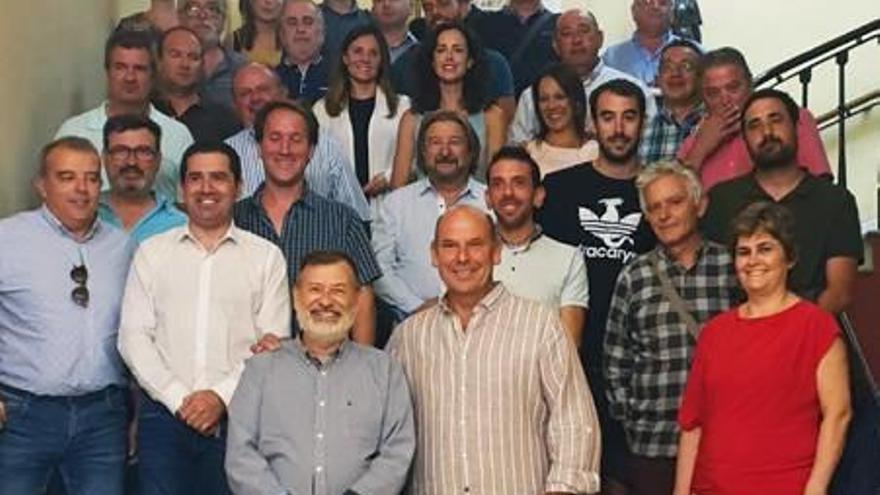 Los integrantes de la Mancomunidad tras el pleno de toma de posesión.