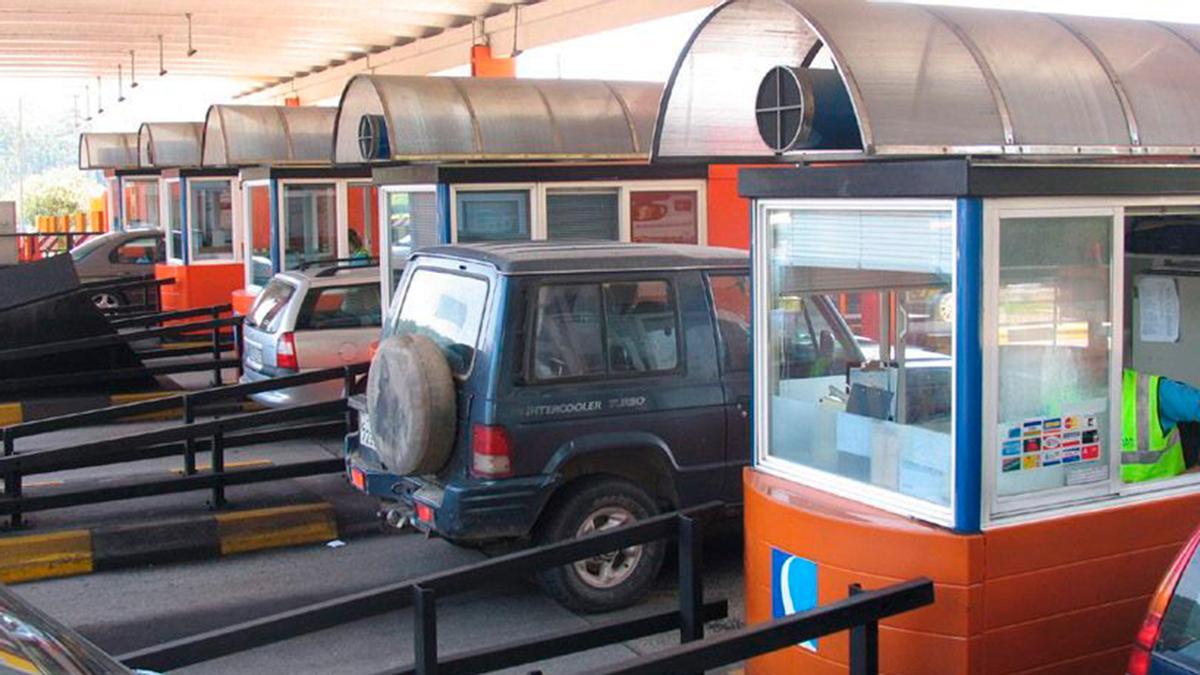 Condenan al peaje a a devolver parte de lo cobrado a los conductores por las obras: "No trató ni siquiera entonces de corregir la situación existente, ni rebajó el precio del peaje ante esa merma en el servicio"