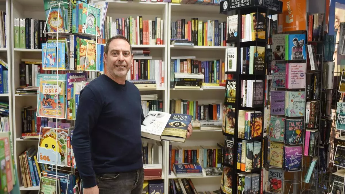 José Luis Duval, presidente de la Asociación de Librerías: «Nos gustaría hacer algo grande para el 50 aniversario de la Feria del Libro»