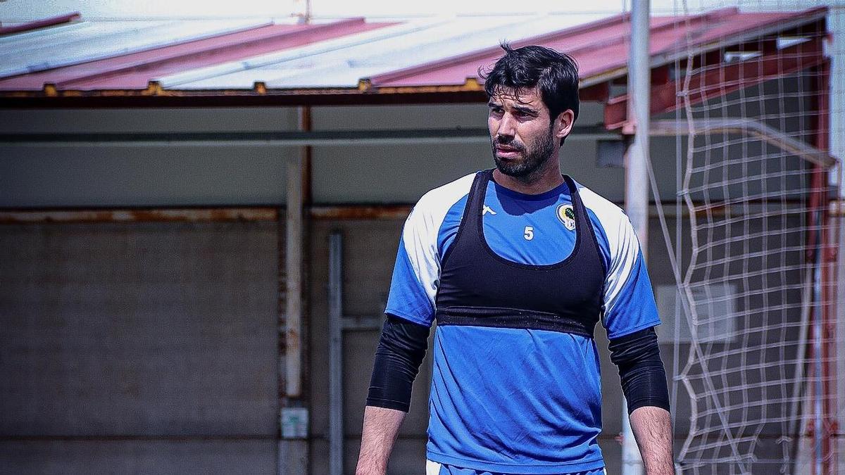 Nacho Monsalve, uno de los futbolistas que abandonará el Hércules, durante un entrenamiento de esta temporada.