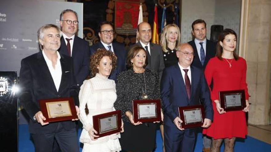 Los galardonados por la Confederación Española de Directivos, ayer.