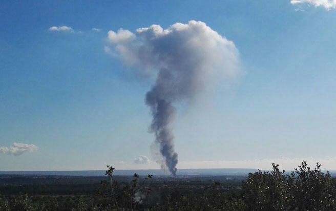 Incendio de varias naves industriales en el polígono de Marratxí