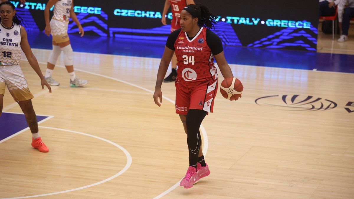 Markeisha Gatling, durante el partido de este martes en Rumanía.