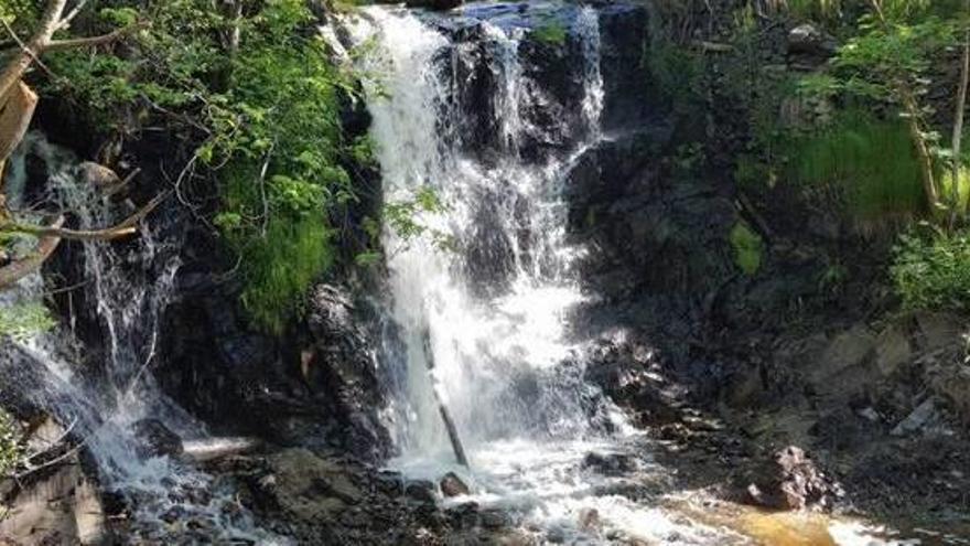 Un dels salts d&#039;aigua de l&#039;entorn natural del camí de les Fonts