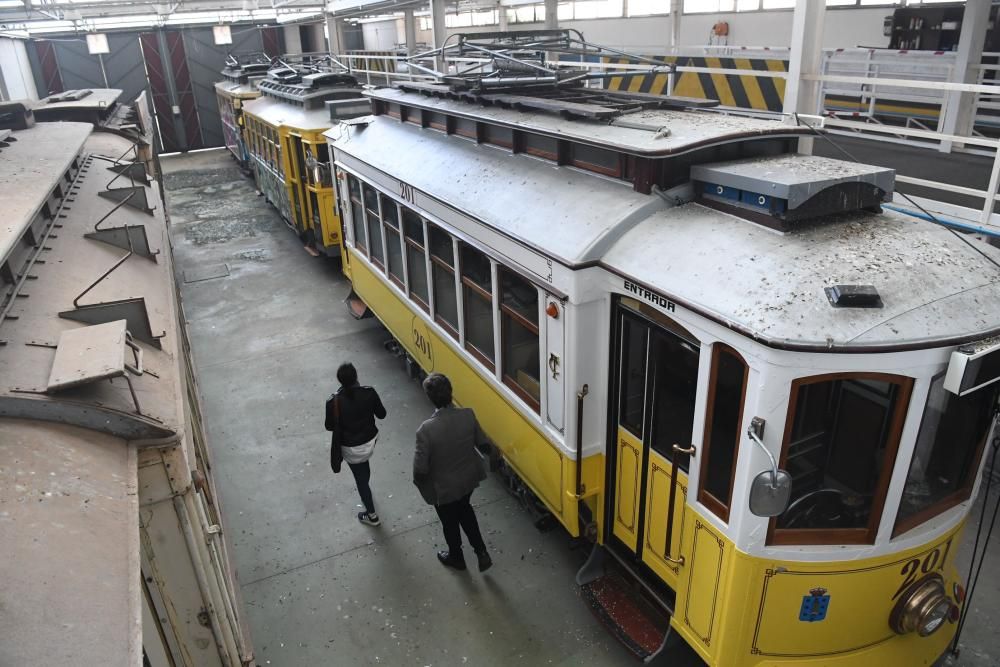 La concesionaria del transporte público exige al Concello casi medio millón por trabajos y gastos en un servicio sin uso desde 2011.